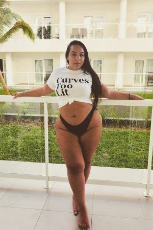 Un anniversaire à fêter, un cadeau à trouver Yasmine - rencontre-Libertine-Brest