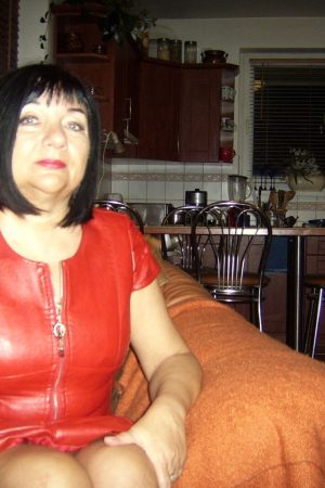 Clara - rencontre-MILF-Toulon
