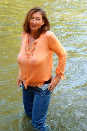 Besoin de retrouver le contact Mélina - rencontre-Cougar-Laval