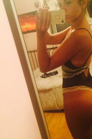 Leïla - rencontre-Naturiste-Strasbourg