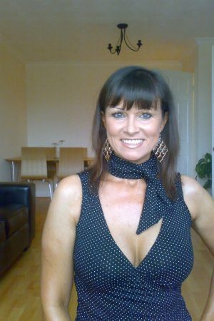 Claudine - rencontre-Cougar-Dijon