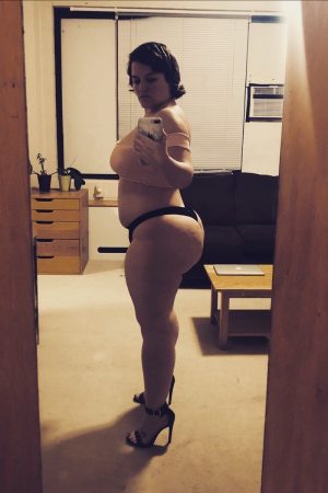Sybille - rencontre-Milf-Istres