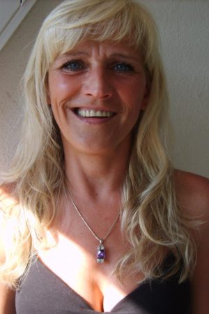 48 ans, en mission et en manque Juliette - rencontre-Cougar-Lille