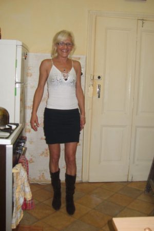 67 ans de passion à partager Évelyne - rencontre-Cougar-Wattrelos