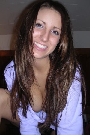 Chambre à louer… et plus Laurène - rencontre-MILF-Valenciennes