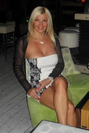 Un homme pour réchauffer l’hiver nu? Ysaline - rencontre-Milf-Talence