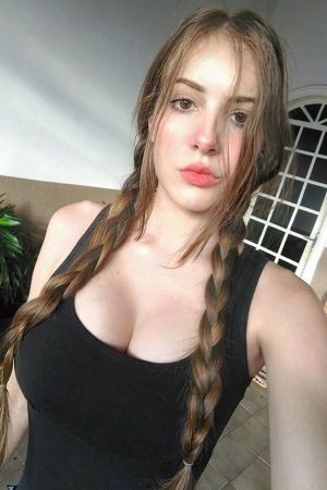 Emma, 23 ans : prêt pour une nuit torride à Franconville Emma - rencontre-Ronde-Franconville